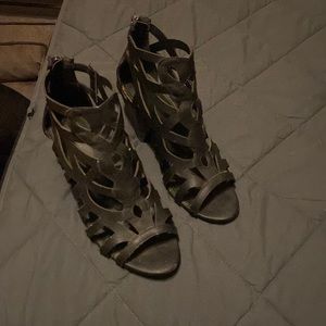 Size 8 Cato heels